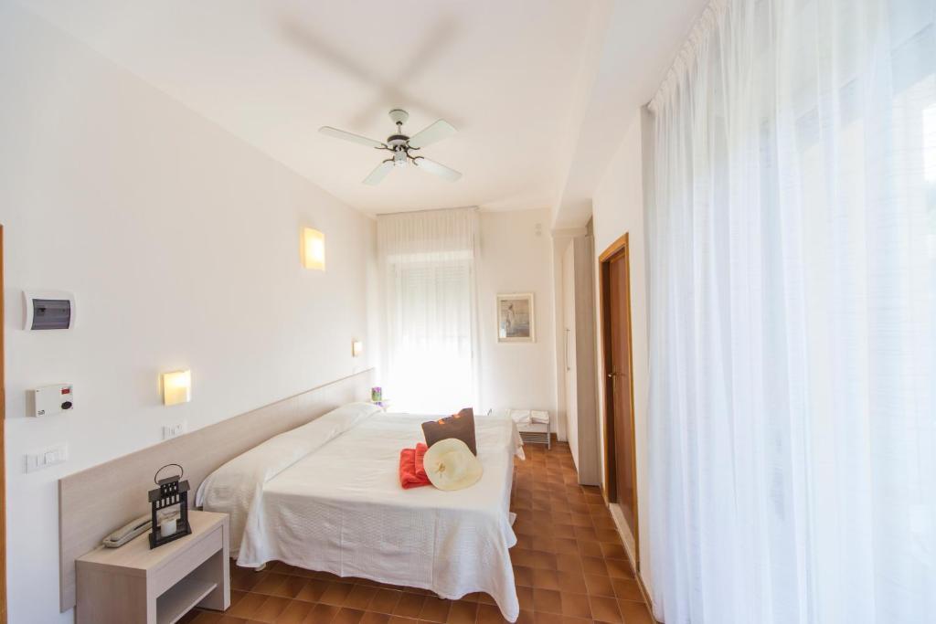 Hotel Adler Gabicce Mare Room photo