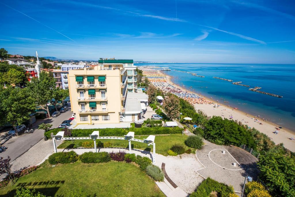 Hotel Adler Gabicce Mare Exterior photo