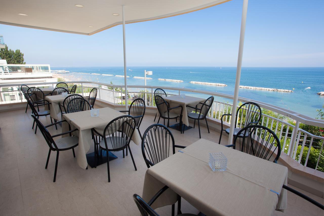 Hotel Adler Gabicce Mare Exterior photo